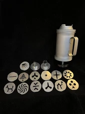 Vintage Mirro Cooky & Pastry Press Kit Spritz Cookie - 12 Discs - 3 Pastry Tips