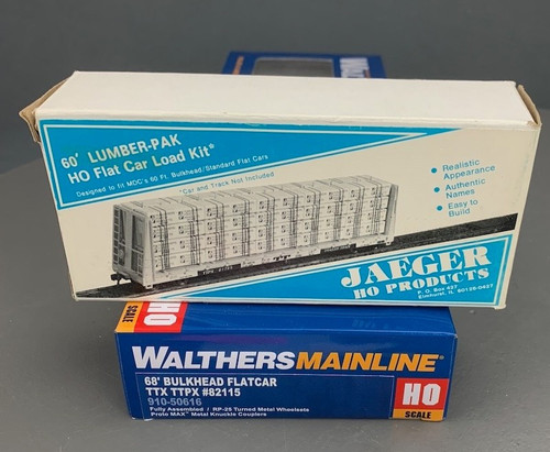 HO Walthers Mainline 68’ mamparo flatcar TTX TTPX #82115 con paquete de madera HO7929 | Zustand: New