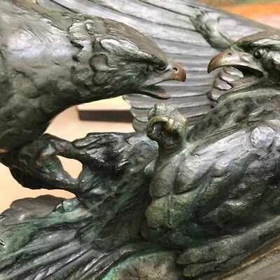 COMBAT D'AIGLES signé RICHÉ sculpture Bronze ART DECO patine antique vintage µ - Photo 1/4