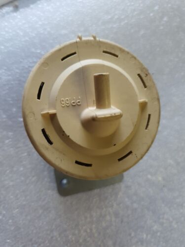 Lg Washing Machine Pressure switch Assembly WD1200D #6601EN1005Q - Picture 1 of 3