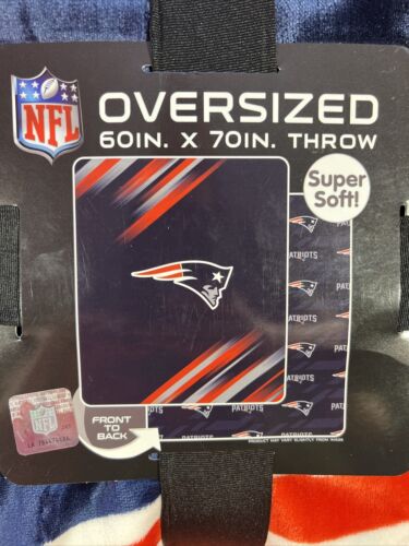 New England Patriots Oversized Super Soft Throw Blanket 60 X 70 New - Picture 1 of 3