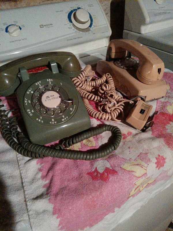 (2)VINTAGE-Phones=Western Electric & Stromberg Carlson-rare....!!!!