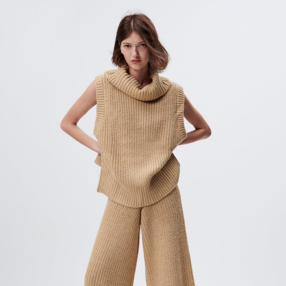ZARA Knit High Collar Sweater Vest Tan Camel Brown Neutral ZARA Knit High Collar Sweater Vest Tan Camel Brown Neutral