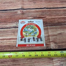 Model Power No. 5711 Hunters   HO Scale Hand Painted Figures 6 Pieces 