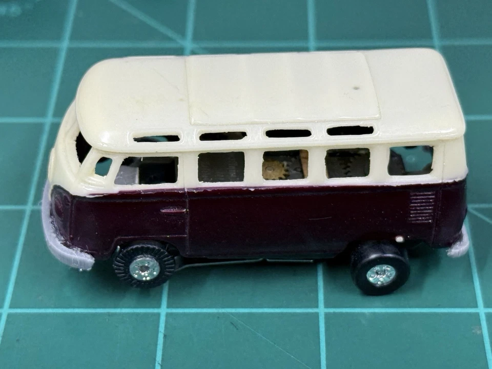 Autobús VW Surf HO SLOT CAR personalizado en chasis estilo Tjet funciona en pista Tyco y Afx Foto 4 de 4