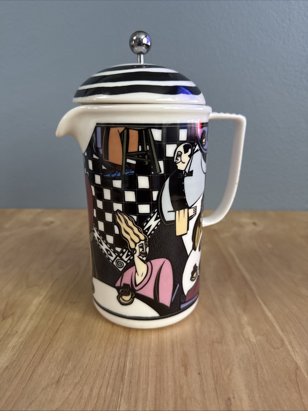 Modern Ladies Matt Walton 4 Cups New No Box