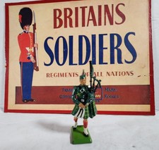 BRITAINS TOY SOLDIER SCOTTISH PIPER BAGPIPES GORDON HIGHLANDERS METAL 54mm EXC