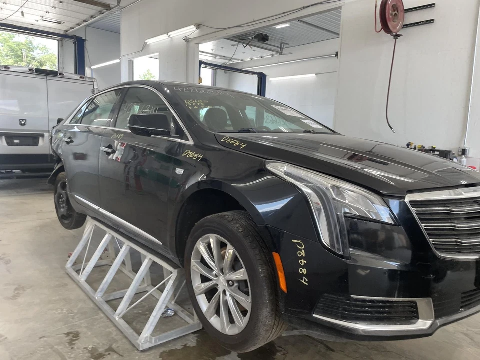 Used Front Left Seat Belt Front fits: 2019 Cadillac Xts driver retractor Front L Foto 4 de 4