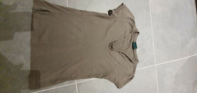 neues T-Shirt Peak Performance Gr. M grün