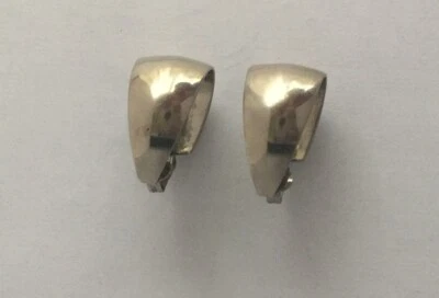 PAIRE DE CLIPS EN METAL ARGENTE/ ANNEES 1970/1980 - Photo 1/4