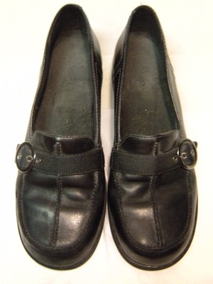 clarks ladies black loafers