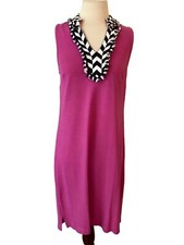 Crown And Ivy Dress Size Small Pink Sleeveless fitted
