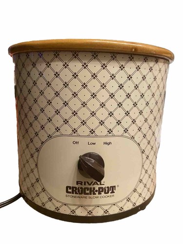 Made In USA Rival Crock Pot Stoneware Slow Cook Model 3100 3.5Quart With Box