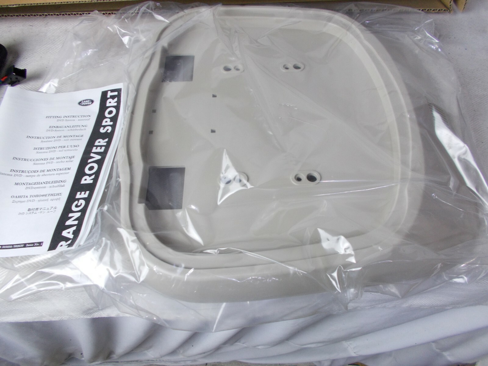 Overhead DVD Install Kit For;Land Rover Range Rover Sport NOS VUB502650