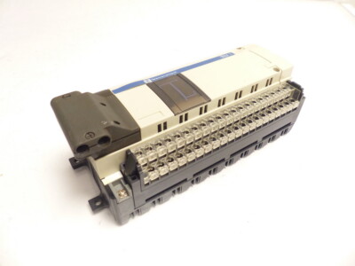 Schneider TBXDMS16C22 / TBX7 SOC.8I+8OS 0,5A WFD Modul SN: 21114303338