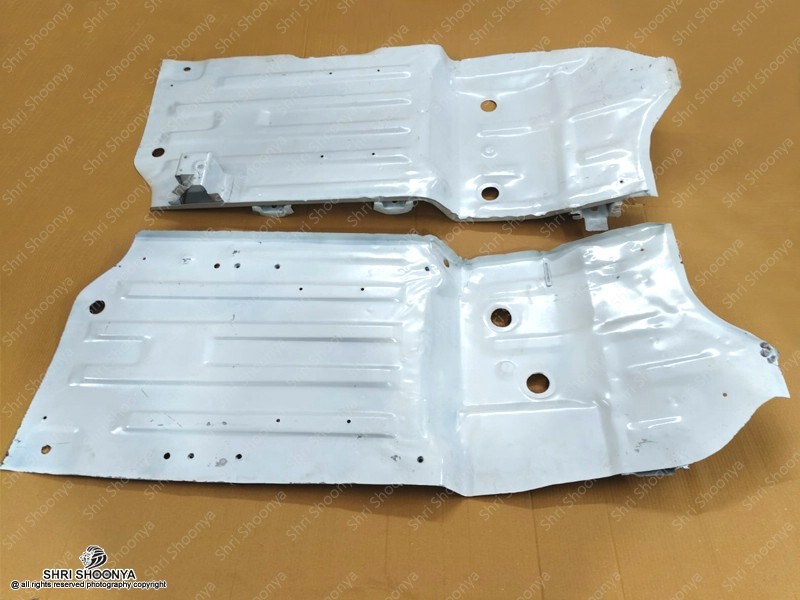 FLOOR PANS, FRONT LEFT/RIGHT (OEM) FOR SUZUKI SAMURAI '80-'95 RHD