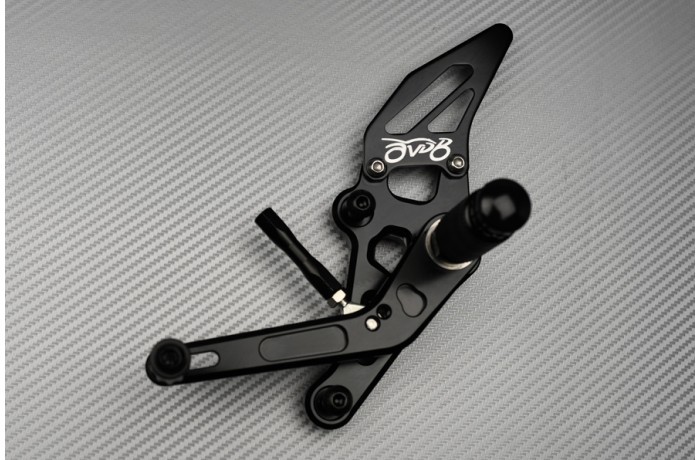 Commandes reculées racing vertes AVDB YAMAHA MT-07 avec sélecteur réglable