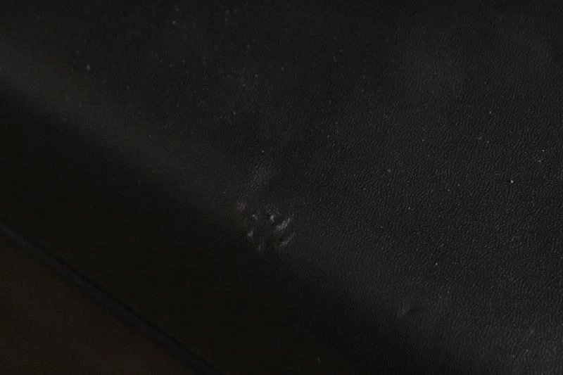 2019 SUBARU IMPREZA FLOOR CENTER CONSOLE BLACK VINYL AUTOMATIC A/T (DINGS) Foto 2 de 4