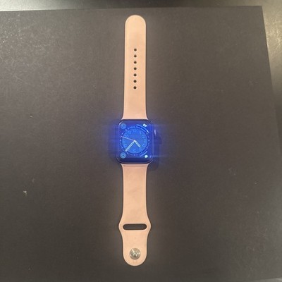 Apple Watch Series 4 44 mm Aluminum Case with Pink Sand Sport Band (GPS) -
