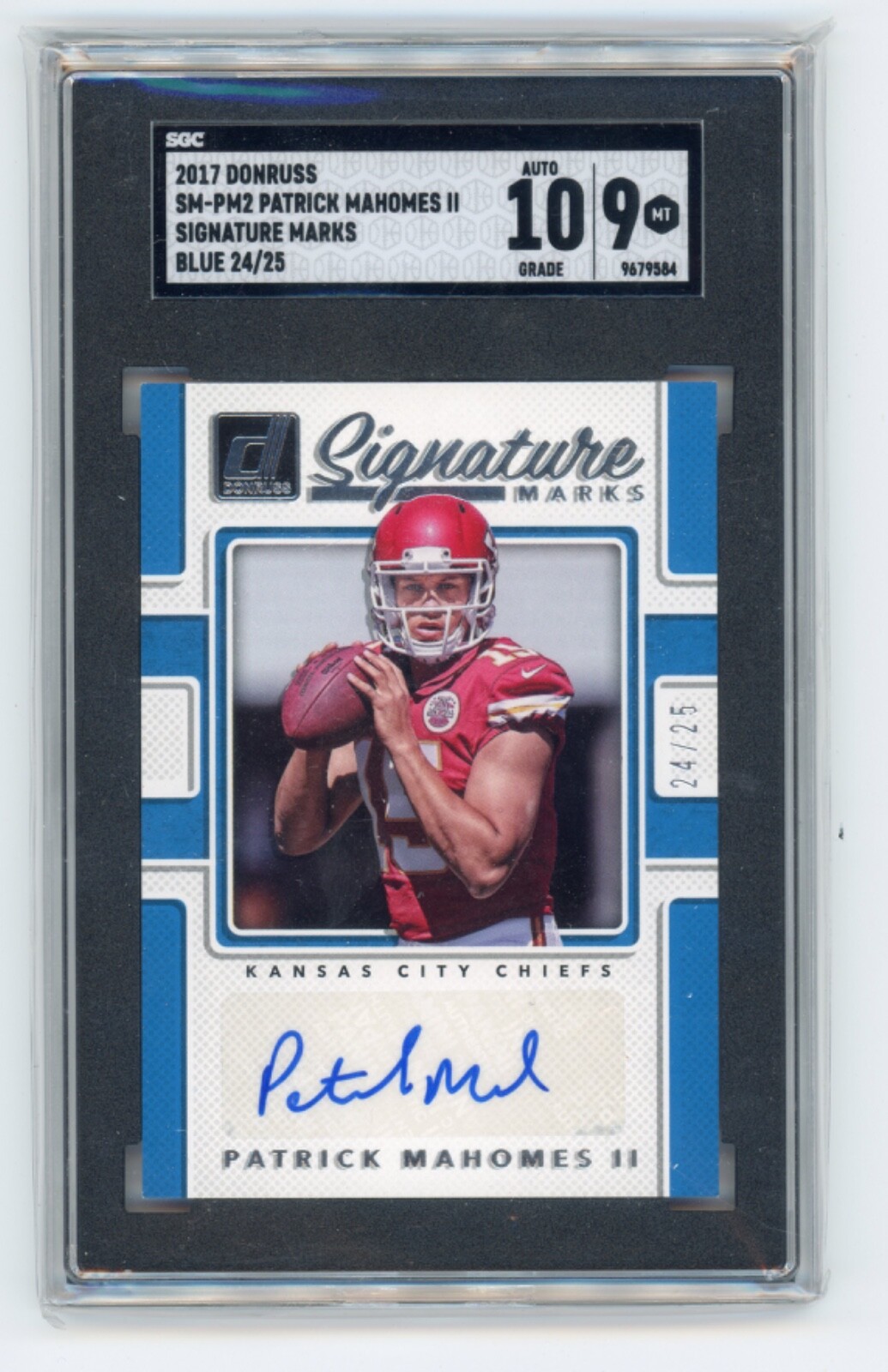 Patrick Mahomes Panini Donruss Signature Marks #PM2 Blue