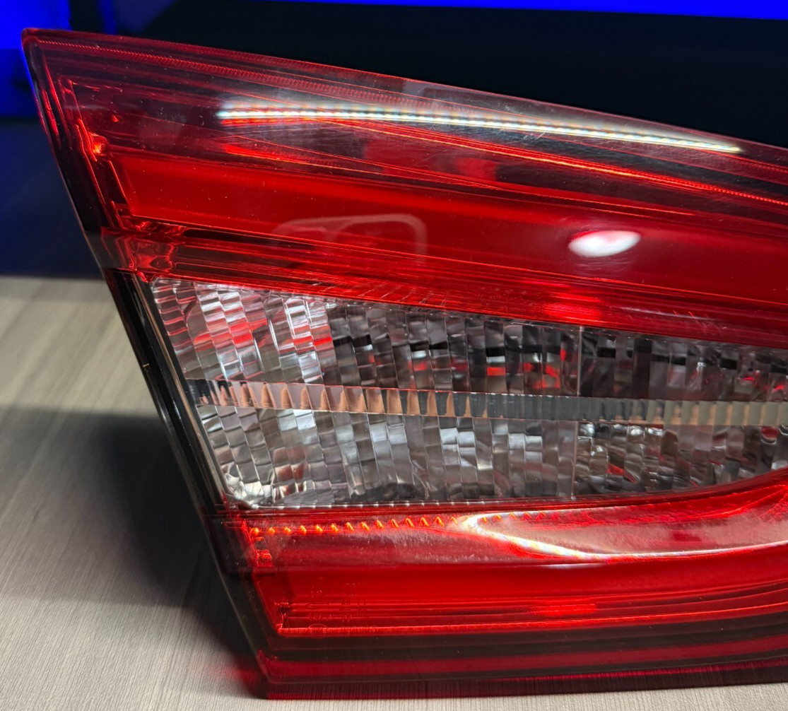 2014-2021 MASERATI QUATTROPORTE REAR LEFT SIDE TAILLIGHT LIGHT LAMP OEM