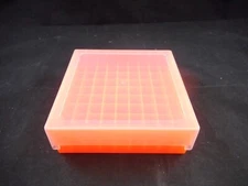 USA Scientific Plastic 81 Tube Rack 13 x 13 x 26mm Cell w/ Lid Orange 2381-5048