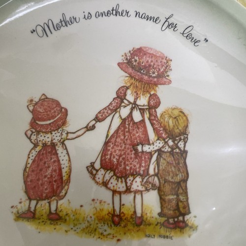 Piatto Holly Hobbie Edizione da Collezione "Madre è un altro nome per amore" Nuovo - Foto 4 di 6
