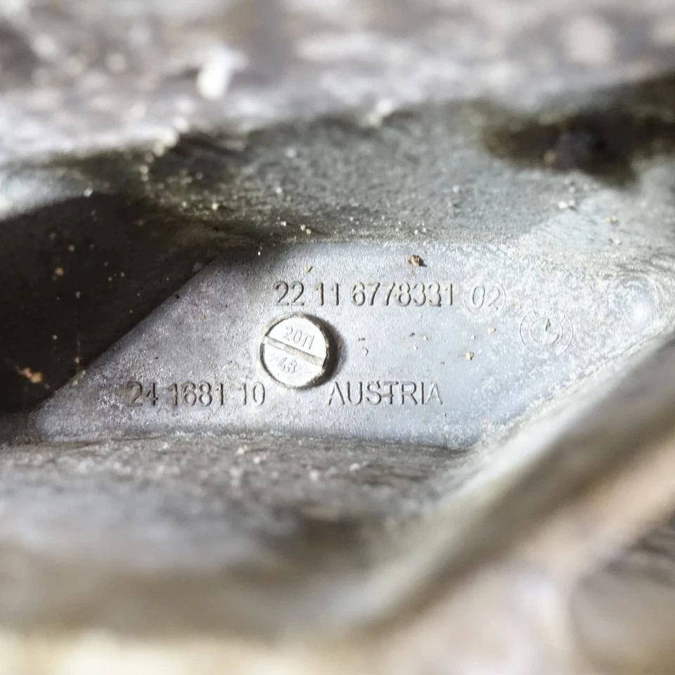 2011-2014 BMW E70 X5 E71 X6 35iX N55 Engine Arm Bracket Mount Pair OEM - Image 4 of 4