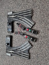 Lionel 022 Remote Controlled Switches, Left a...