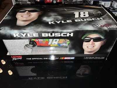 Kyle Busch #18 M&M`s  2015 1/24 DIN 3 AUTOGRAPHED