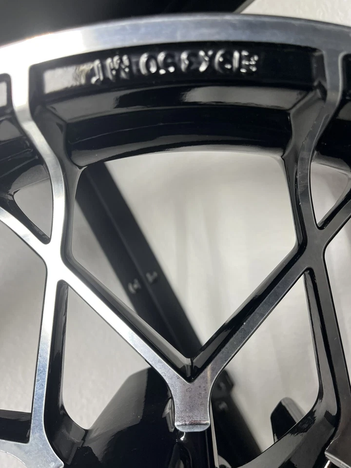 Llanta delantera Harley Prodigy despegue 2022 Road Glide OEM TOURING Foto 2 de 4