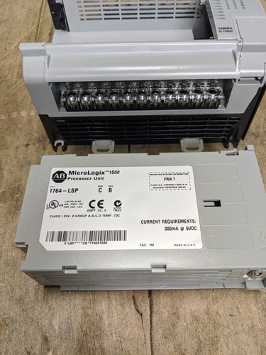 Allen Bradley 1764-24BWA Ser B 1764-LSP C FRN 7 MicroLogix 1500 Controller Base - Picture 3 of 6