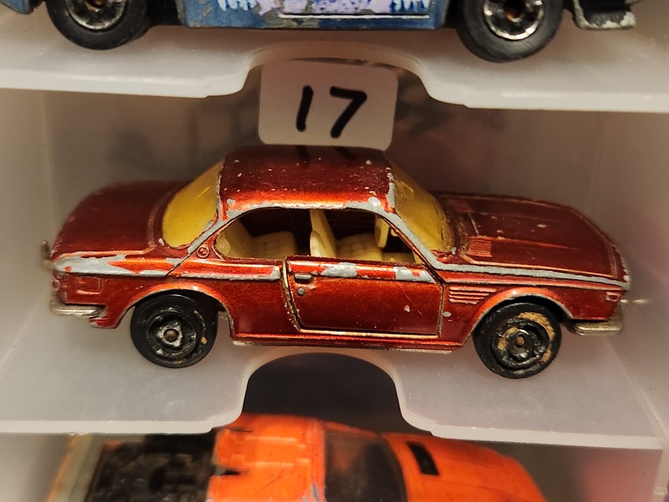 hot wheels/matchbox BMW / LAND ROVER (case #32) m1 z3 z8 2002 328i 850i ...