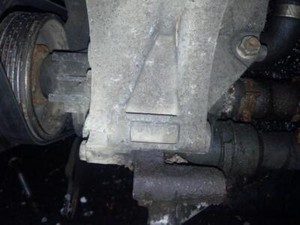 Volkswagen Caddy 1998 Water pump USED, Genuine #158284-95