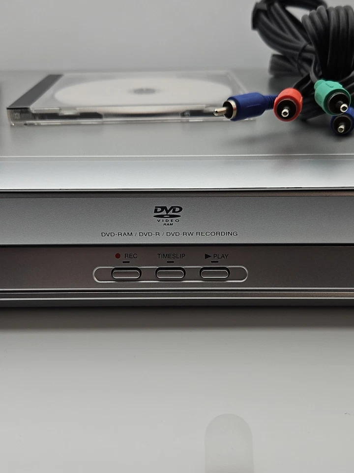 Toshiba D-KR2SU ¡Reproductor/Grabador de DVD con control remoto OG y cables de componentes! ¡Probado! Foto 4 de 4