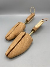 Bostonian: Shoe Tree, Size L, Cedar Wood, Adjustable, With Leather Pull