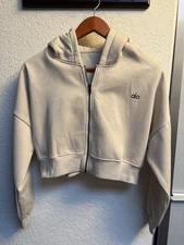 alo yoga cropped hoodie
