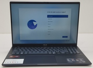 ASUS VivoBook M1607KA SS71 CB 16" Copilot PC Laptop