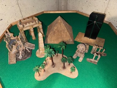 Warhammer 40K Desert Terrain Table Pyramid Necron Tomb World Scenery Ruins