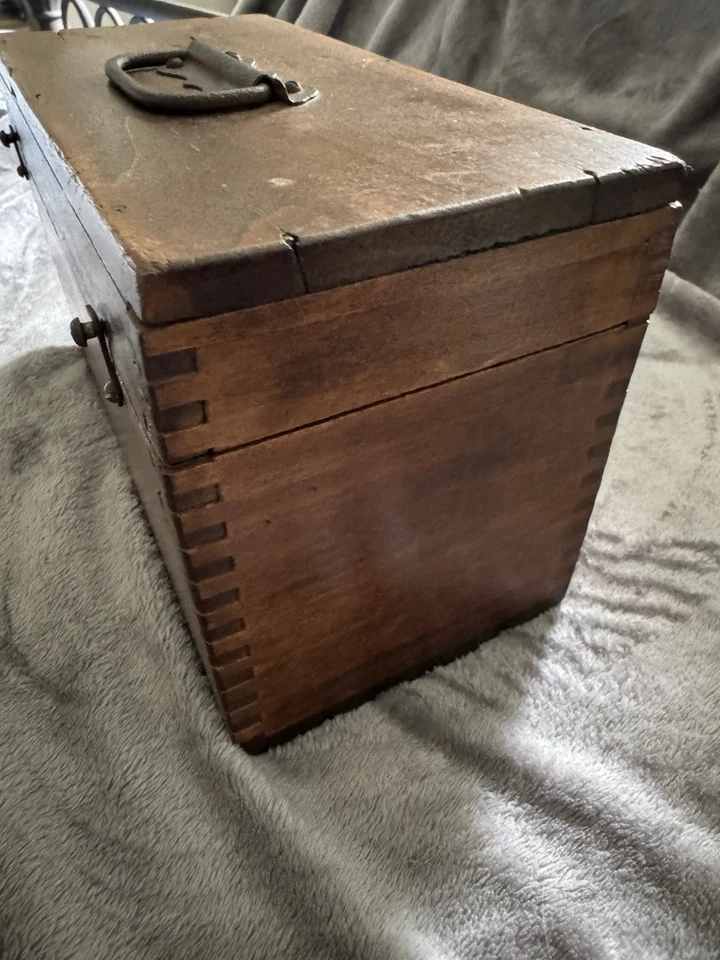Vintage Transit Level in original wooden box with surveyor’s staff. - Image 4 of 4