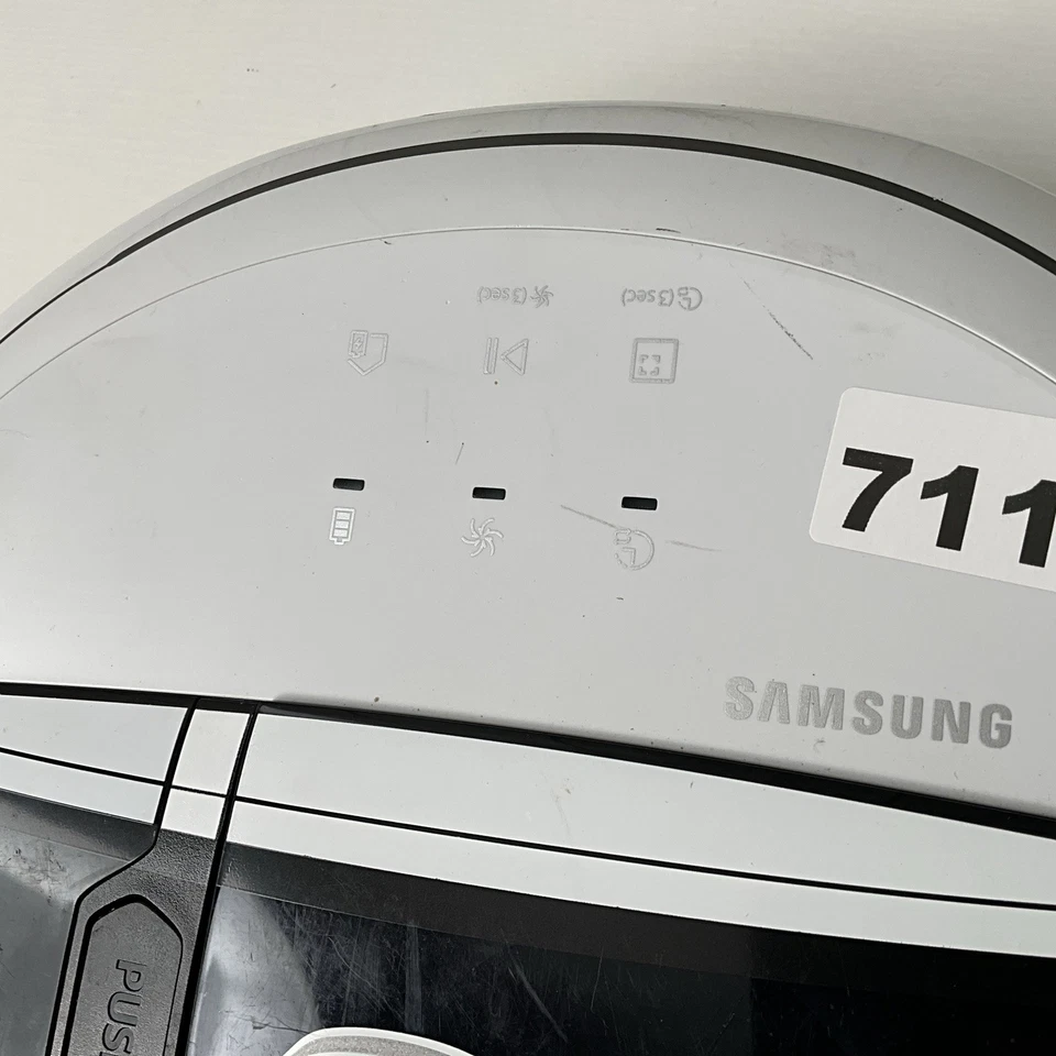 USED Samsung POWERbot VR7000 Disney Star Wars Stormtrooper Vacuum Cleaner - Image 3 of 4