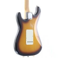 Fender American Vintage 56 Stratocaster Alder Body Maple Neck 2-Color Sunbur