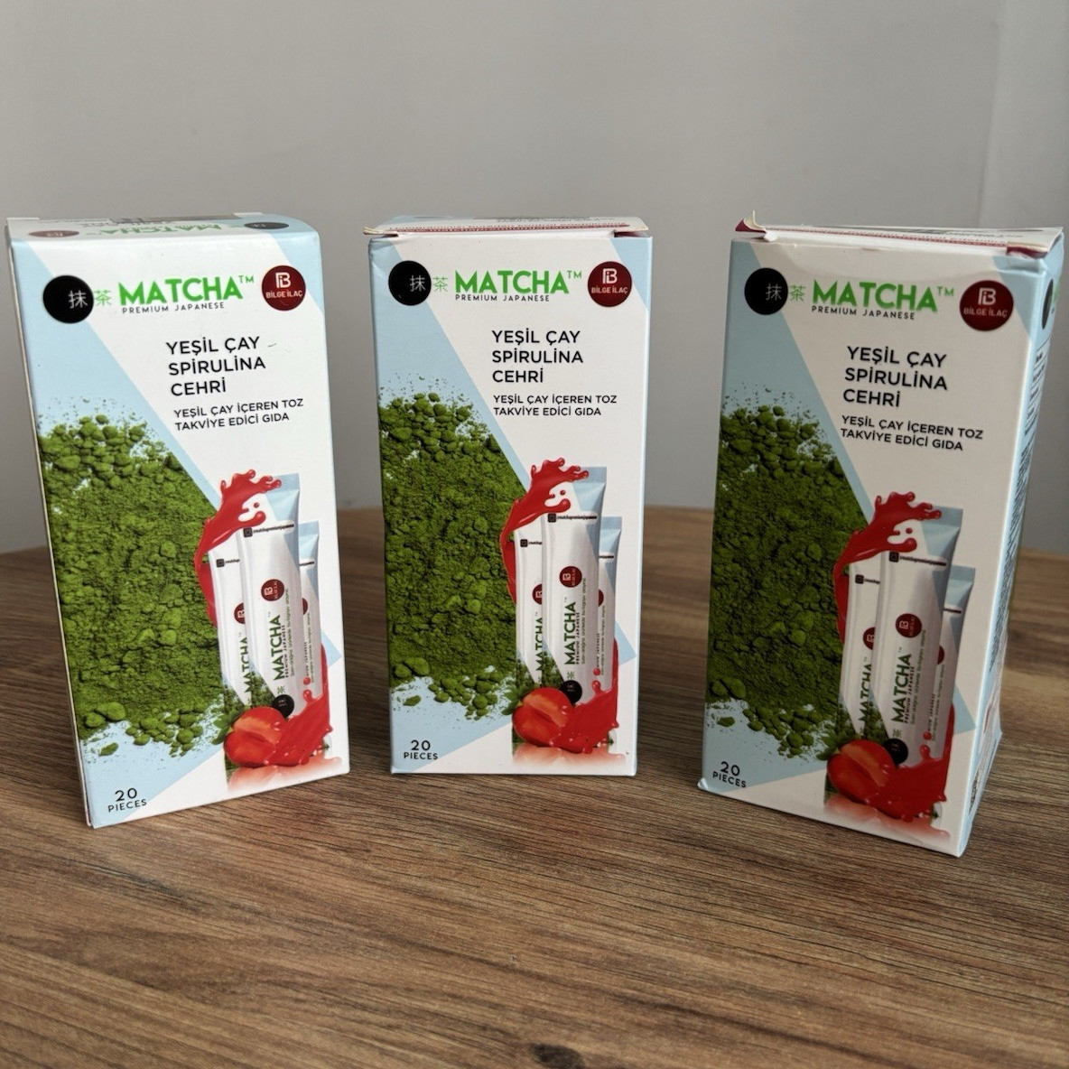 Extracto de té verde Matcha japonés premium con espirulina, fresa, 3x20 unidades