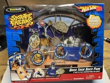 Hot Wheels Woodward Skate Freaks Quick Trick Skate Park Playset NIB 2006 Vintage