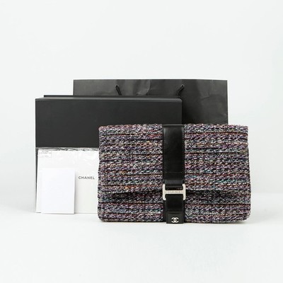 CHANEL A98786 Flap Grip Clutch 140672075