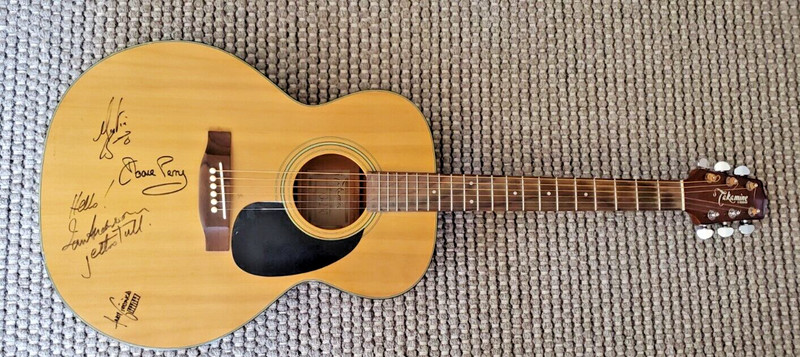 RARE JETHRO TULL BAND AUTOGRAPHS FULL SIZE ACOUSTIC GUITAR SIGNED