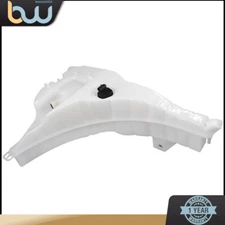Heavy Duty Engnie Coolant Reservoir Tank For Freightliner Cascadia Columbia