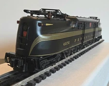 Lionel  PRR GG-1 Five Stripe Electric Engine 6-18355
