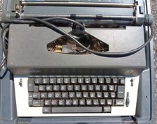 Olympia Report deLuxe Electric Typewriter w/Case, 1970s; Black+Red; Tested/Works thumbnail
