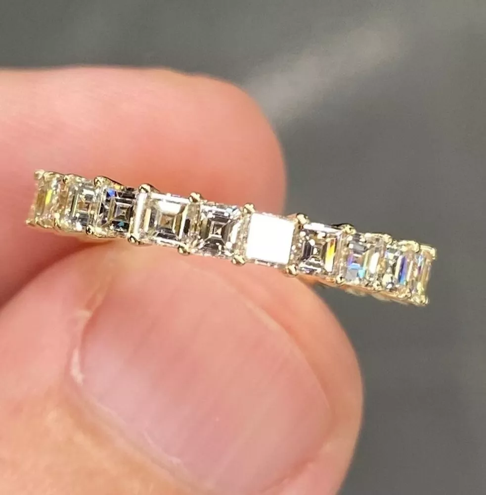 18K Yellow Gold Certified 2.80 Carat Carre Cut Lab Created Diamond